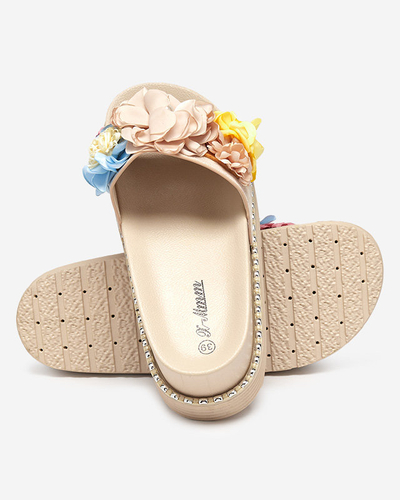 Dámske papuče s látkovými kvetmi v béžovej farbe Kaffga - Obuv