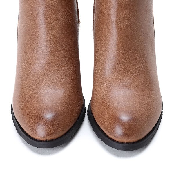 Brązowe botki na słupku Jessica - Obuwie