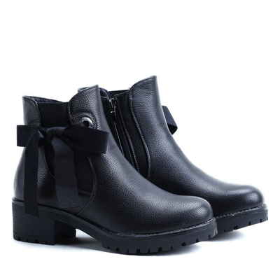 Czarne botki na niskim słupku Victoria - Obuwie