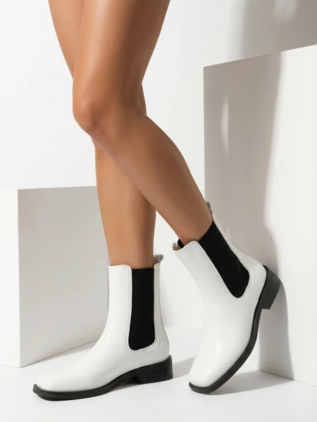 Ženski Gležnarji Astra Beli Usnjeni Elegantni za Jesen