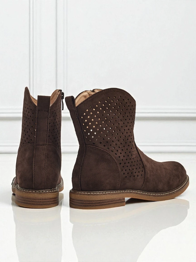 Ażurowe botki eko zamszowe z naturalną wkładką Nolani