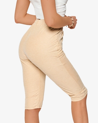 Dámske látkové šortky s 3/4 dĺžkou v béžovej farbe PLUS SIZE- Oblečenie