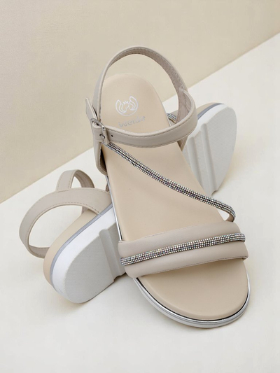 Royalfashion Dámske sandále na platforme s kamienkami Magnol