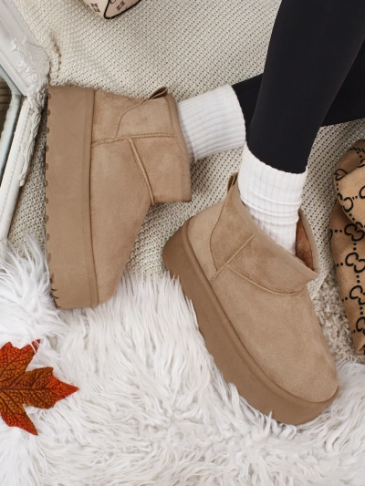 Kratki ženski škornji a'la za sneg Vessia