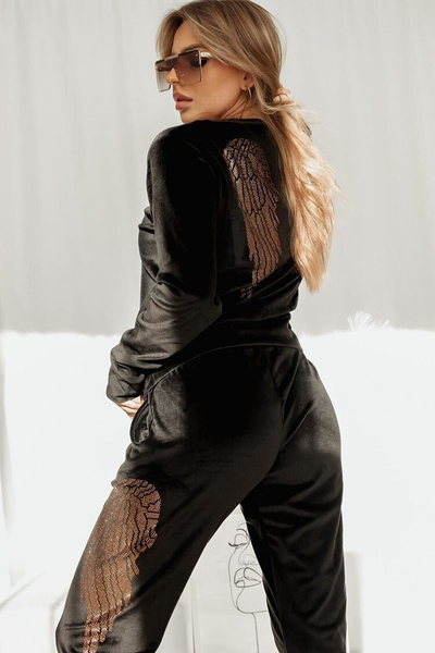 Royalfashion Čierna velúrová dámska tepláková súprava