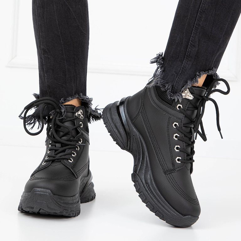 OUTLET Čierne dámske snehule na platforme Zuriel - Obuv