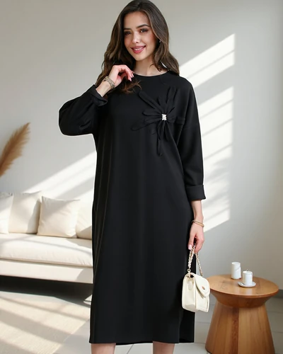 Royalfashion dámske midi šaty z textílie s veľkým strihom a kvetinou