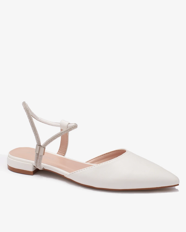 Royalfashion White Dámske sandále na plochom podpätku s ozdobnou lesklou podrážkou