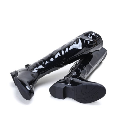 Czarne kozaki lakierowane Regina - Obuwie