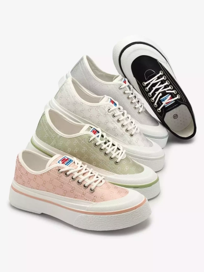 OUTLET Royalfashion Biele dámske tenisky na platforme Ferriva