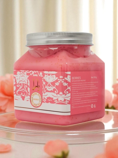 Drobnozrnati piling za obraz in telo Berries