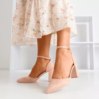 OUTLET Práškové lodičky na vyššom stĺpiku Edinburgh - Obuv