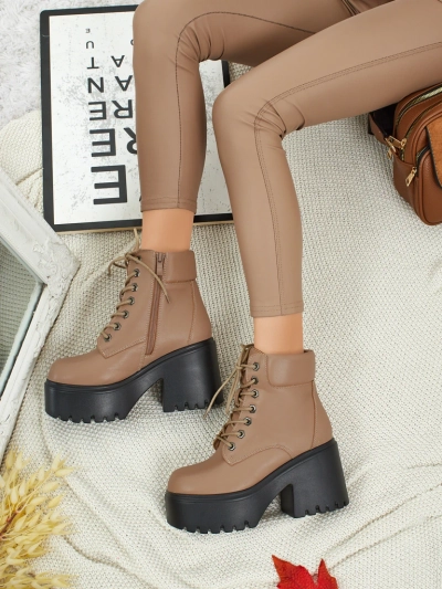 Ženski gležnarji iz eko semiša s peto in platformo Tavlissa