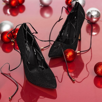 Černé pumpy na podpatku s elfským nosem - Obuv 1