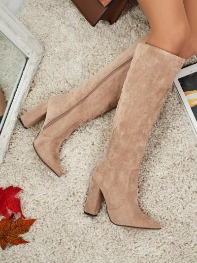 Ženski škornji eko semiš s peto Feravi