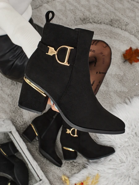 Ženski gležnarji Calyssa iz eko semiša s peto