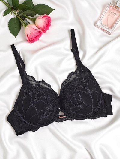 Royalfashion Dámska push-up podprsenka s čipkou Luna Push-Up