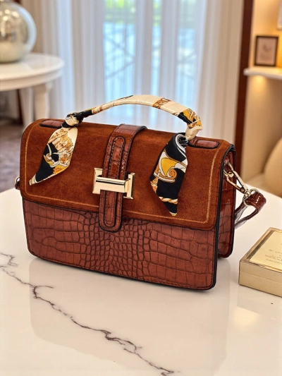 Aurelia Elegante Camel - Mini ženska torbica iz semiša in patenta Venezia Classico