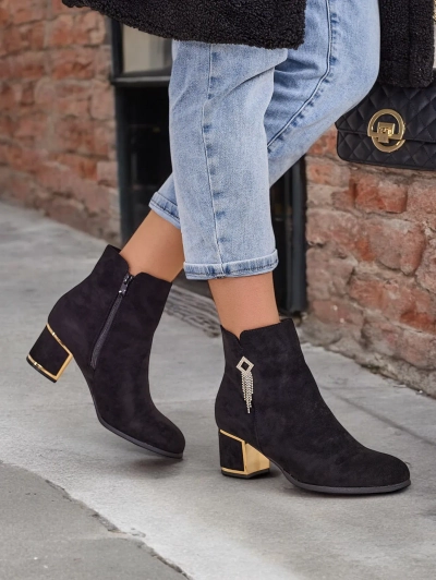 Dámske členkové topánky z ekologického semišu značky Royalfashion na podpätku Egris