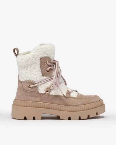 Royalfashion Svetlohnedé dámske trapperské čižmy s ovčou kožou Getatsa