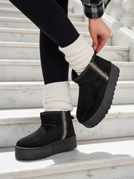 Royalfashion Krátke ženské snehové topánky a'la Haluzi