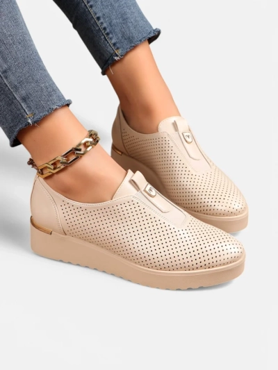 Royalfashion Dámske perforované slip-on topánky Goffies