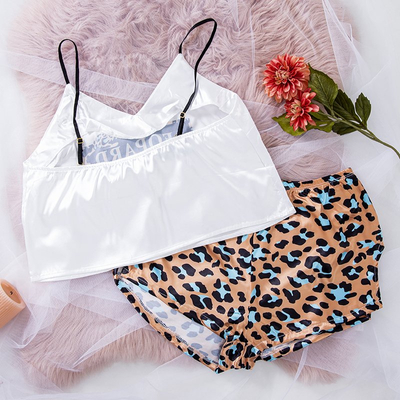 Svetlohnedé dámske pyžamo s leopardím vzorom - Oblečenie