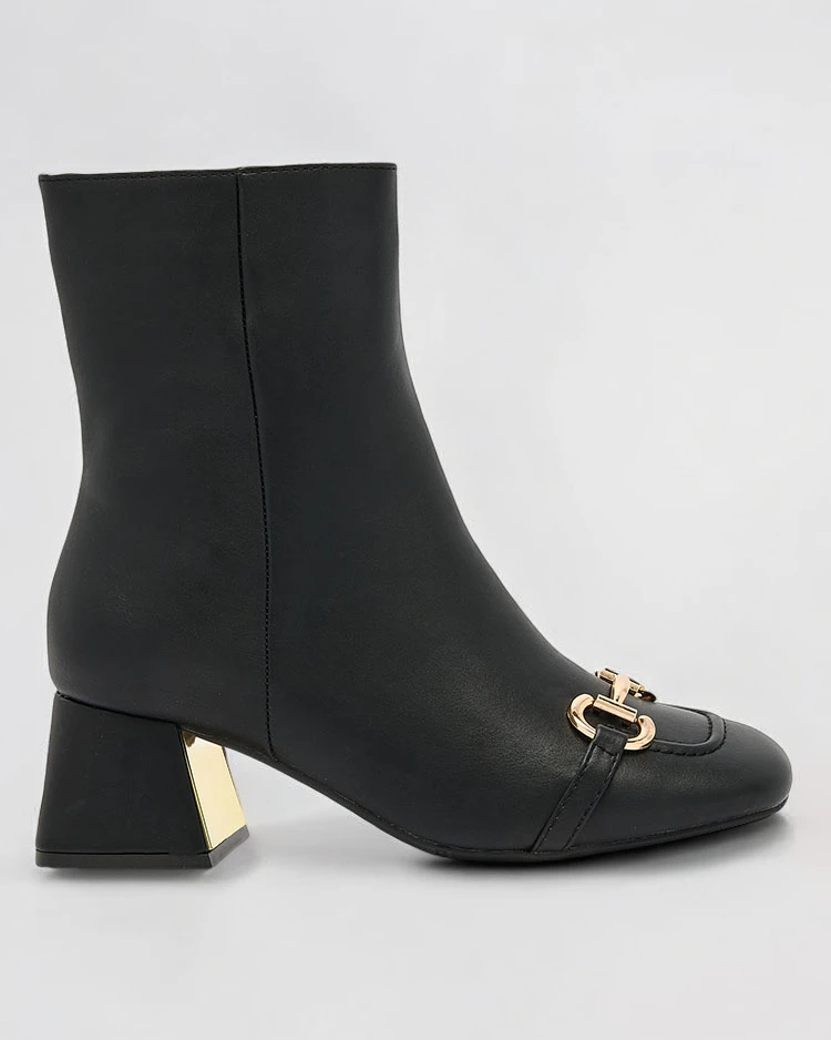 Royalfashion Čierne dámske nízke čižmy Referra