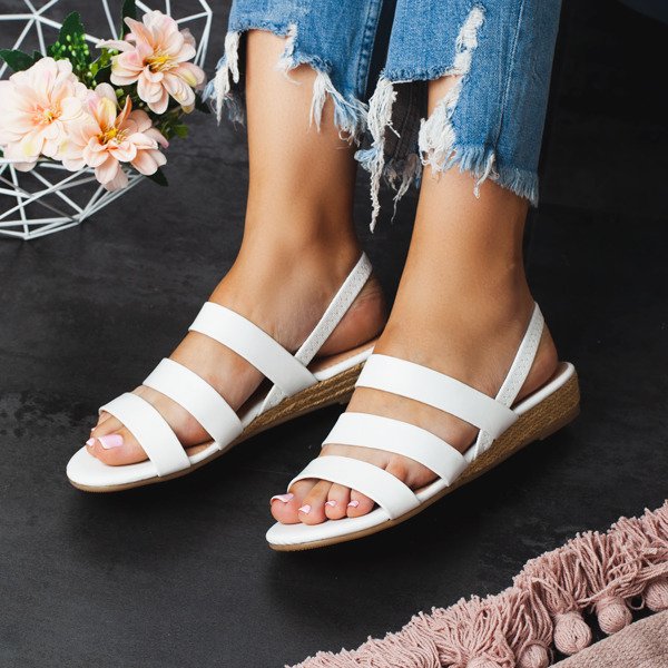 Bílé sandály na nízkém klínu Gracie - Obuv 1