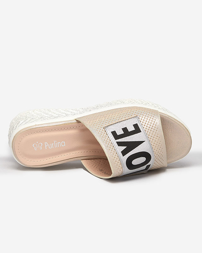 Dámske béžové lesklé papuče s nápisom Sosha- Footwear