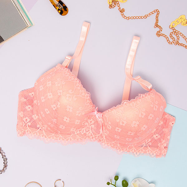 Dámska podprsenka s ružovou čipkou - Spodná bielizeň