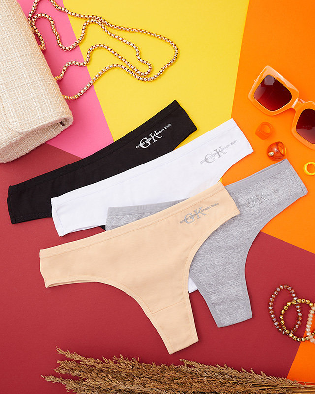 Jednofarebné dámske bavlnené tangá súprava 4 / bal - Spodná bielizeň
