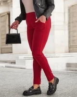 červená || kaštanová