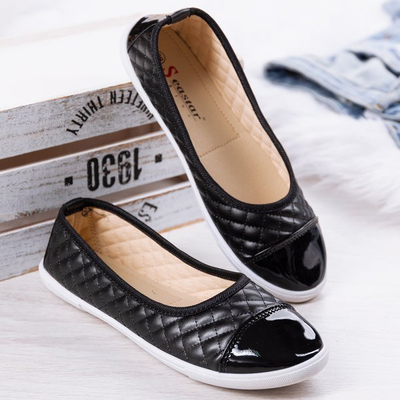 Čierne slip on s prešívaným zvrškom Fatima - Obuv