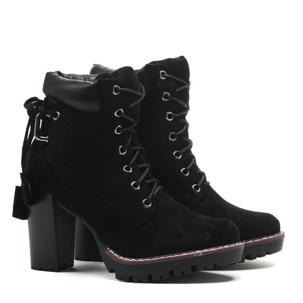 Czarne botki na słupku - Obuwie