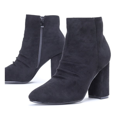 Czarne botki z marszczeniem na słupku Ruby - Obuwie