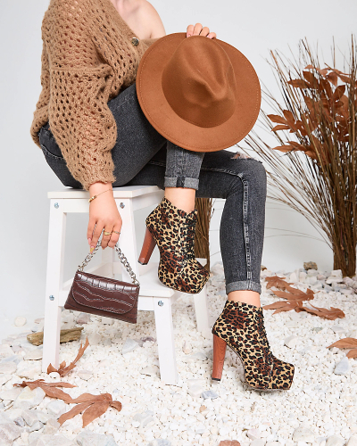 Royalfashion Béžové dámske vysoké čižmy na podpätku s leopardím vzorom Seficone