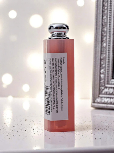 Hydratačný rúž-balzam v odtieni Powder Pink