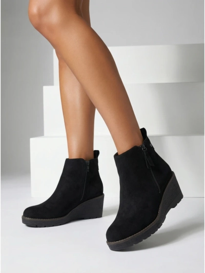 Ženski gležnarji s platformo Zarrico