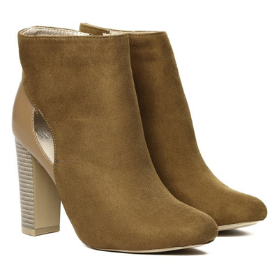 Brązowe botki na słupku - Obuwie