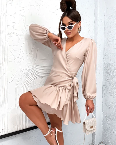 Royalfashion Dámske mini šaty s viazaním a volánikmi