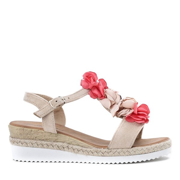 Béžové sandály s nízkým podpatkem s ozdobami Florensia - Obuv 1