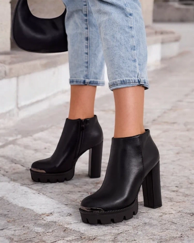 Royalfashion Dámske čižmy na podpätku Oveneb