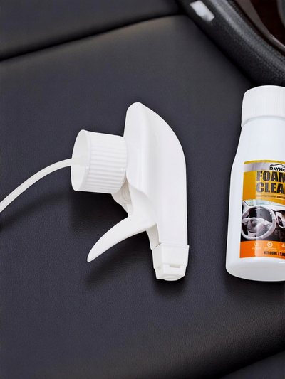 Čistiaci prípravok vo forme peny