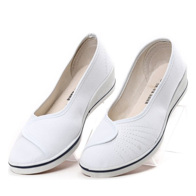 Białe baleriny na koturnie Botilda- Obuwie