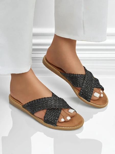 Ženski sandali Calista Nero ravni, črna pletenica, ekološko usnje