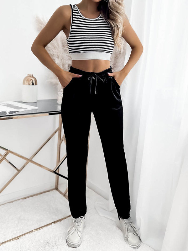 Dámske velúrové tepláky v čiernej farbe PLUS SIZE- Oblečenie