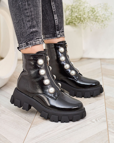 Royalfashion Čierne dámske lakované perlové čižmy Asiciu