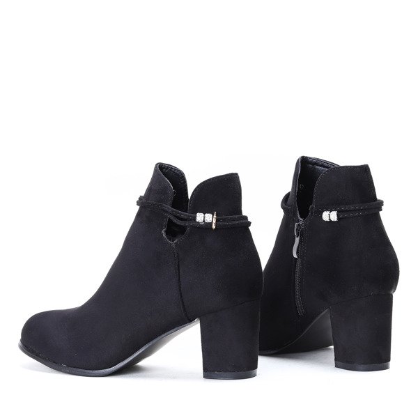 Czarne botki na słupku z eko-zamszu Andele - Obuwie