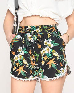 čierna || tmavozelená || žltá || vícebarevný